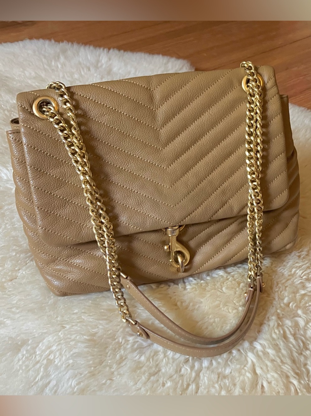 Rebecca Minkoff Edie Flap Chevron Quilted Leather Shoulder Bag in Tan - Picture 3 of 16